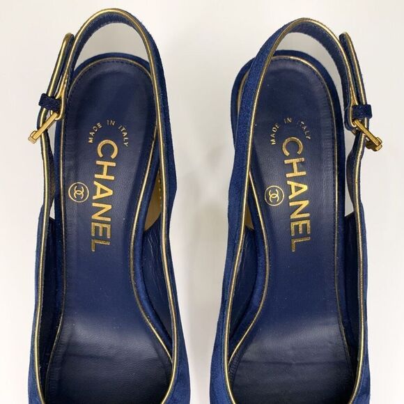 Chanel Blue Suede Gold Studded Interlocking C Slingback Heels EU 37 US 6-6.5 - Picture 5 of 12